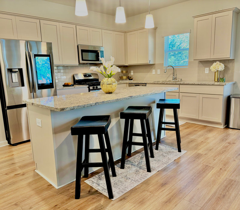 Bright modern kitchen